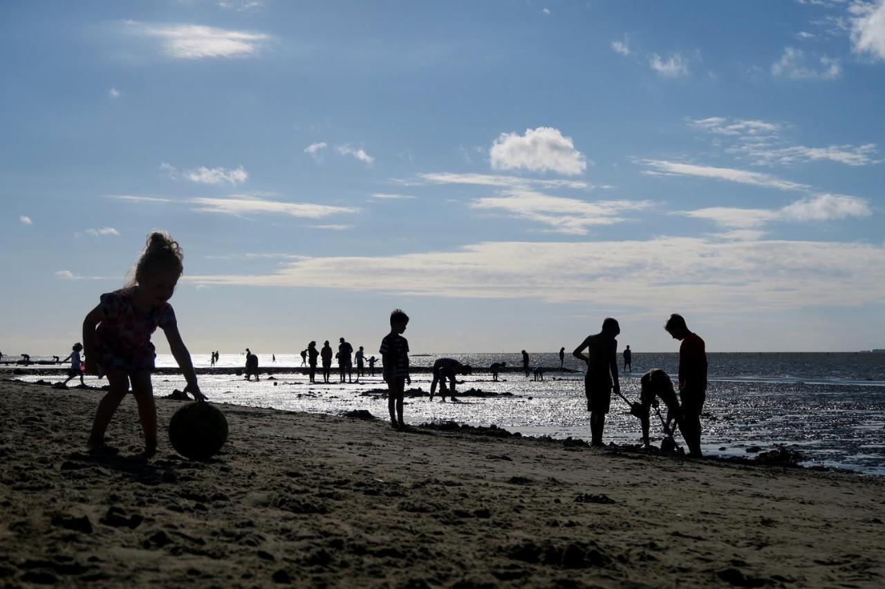 쿡스하펜 Luettje Huus Frieda Mit Strandkorb Am Strand Von Mai Bis September 아파트 외부 사진